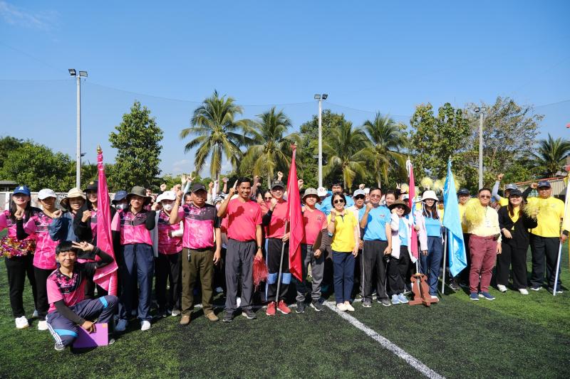 ภาพบรรยากาศกิจกรรมการแข่งขันกีฬาสีสานสัมพันธ์เทศบาลตำบลสันนาเม็ง ที่จัดขึ้นในวันพฤหัสบดีที่ 28 ธันวาคม พ.ศ. 2566 ณ สนามเทศบาลตำบลสันนาเม็ง