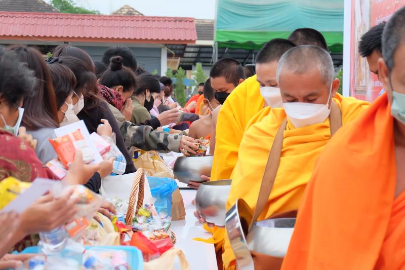 เทศบาลตำบลสันนาเม็ง จัดกิจกรรมทำบุญตักบาตรเนื่องในวันขึ้นปีใหม่ พุทธศักราช 2566 และเฉลิมพระเกียรติแด่สมเด็จพระเจ้าลูกเธอ เจ้าฟ้าสิริวัณณวรี นารีรัตนราชกัญญา เนื่องในโอกาสวันคล้ายวันประสูติครบ 3 รอบ