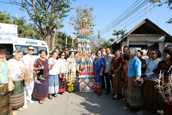 ภาพบรรยากาศการแห่ครัวตานงานปอยหลวง ณ วัดแม่กวงใต้ หมู่ที่ 11 ตำบลสันนาเม็ง