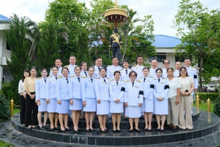 เทศบาลตำบลสันนาเม็ง ร่วมพิธีทำบุญตักบาตรและเจริญพระพุทธมนต์ เฉลิมพระเกียรติพระบาทสมเด็จพระเจ้าอยู่หัว เนื่องในโอกาสวันเฉลิมพระชนมพรรษา 28 กรกฎาคม 2569 อำเภอสันทราย, จังหวัดเชียงใหม่ 